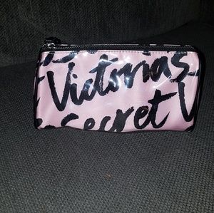 🖤Victoria's Makeup Bag🖤